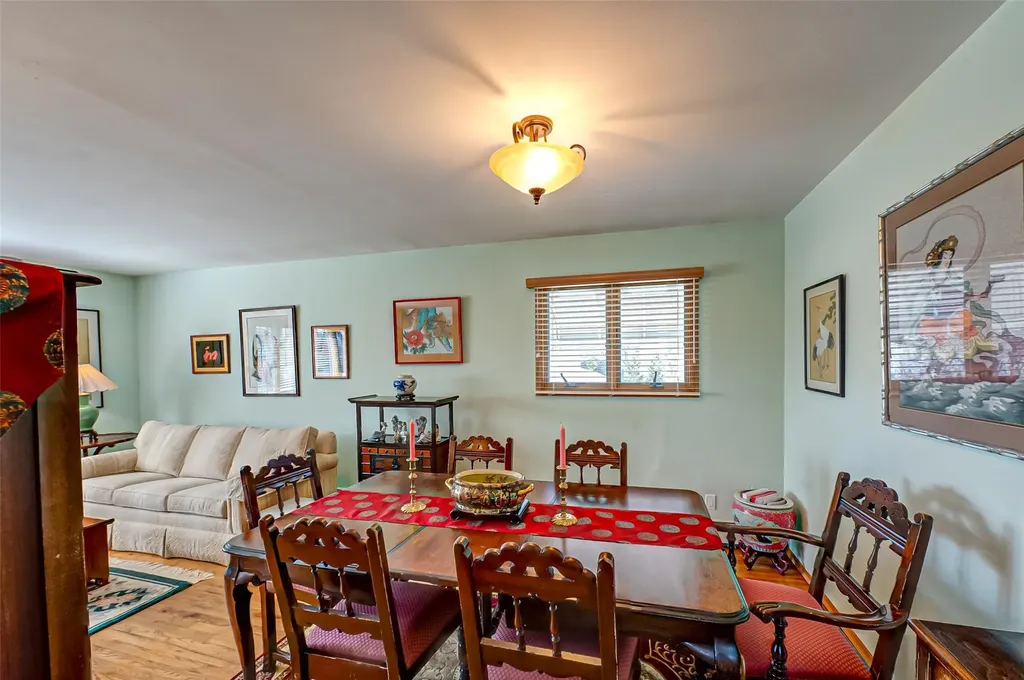 57 Pearsall Place Deer Park NY 11729