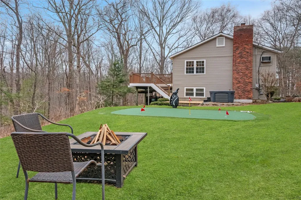 19 Split Rock Road Putnam Valley NY 10579