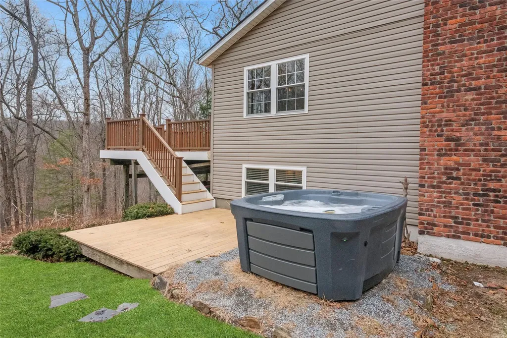 19 Split Rock Road Putnam Valley NY 10579