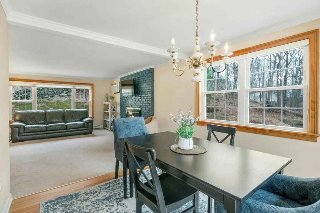 19 Split Rock Road Putnam Valley NY 10579