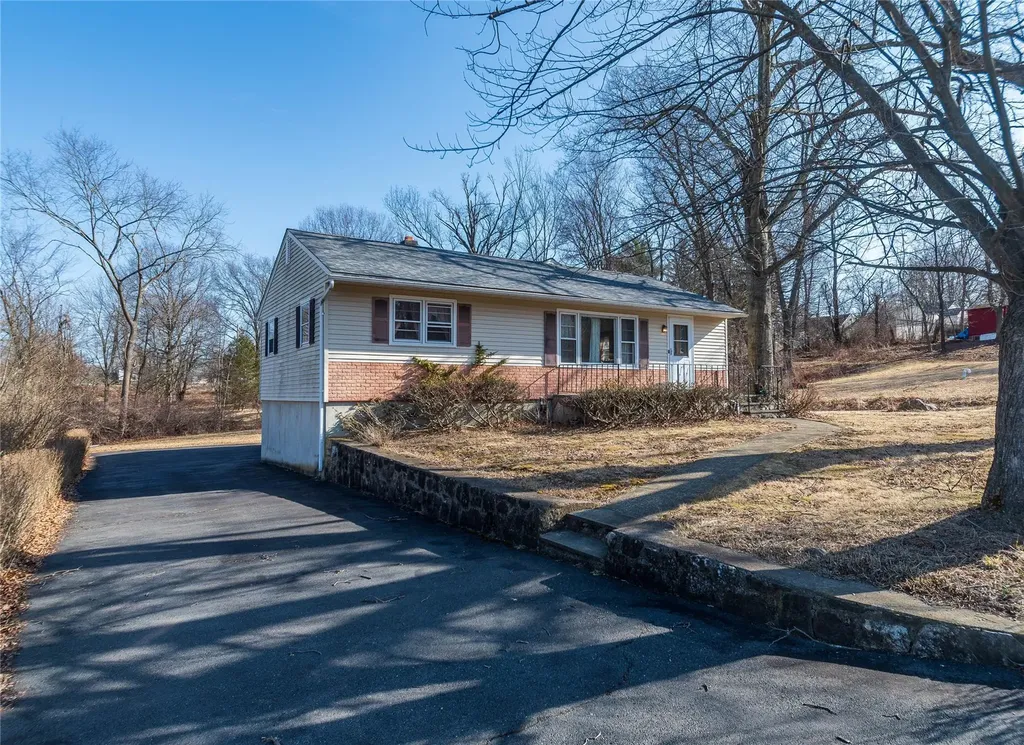 3 Bradley Lane Walden NY 12586