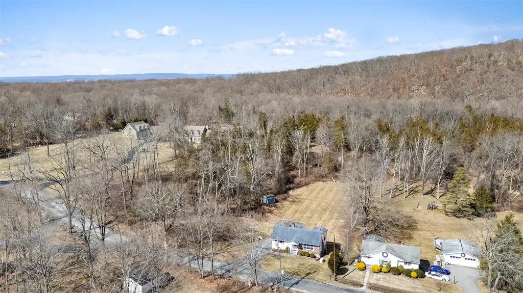 93 Mountainside Road Warwick NY 10990
