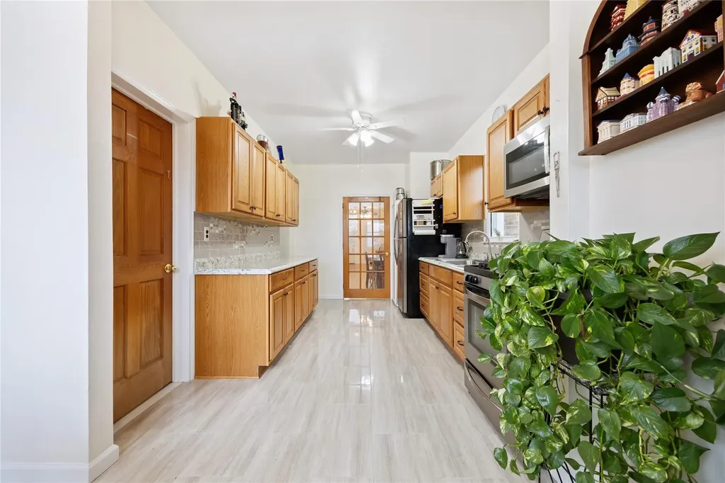 3278 Spencer Drive Bronx NY 10465