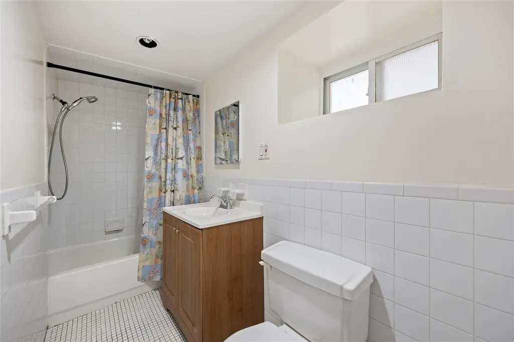 3278 Spencer Drive Bronx NY 10465