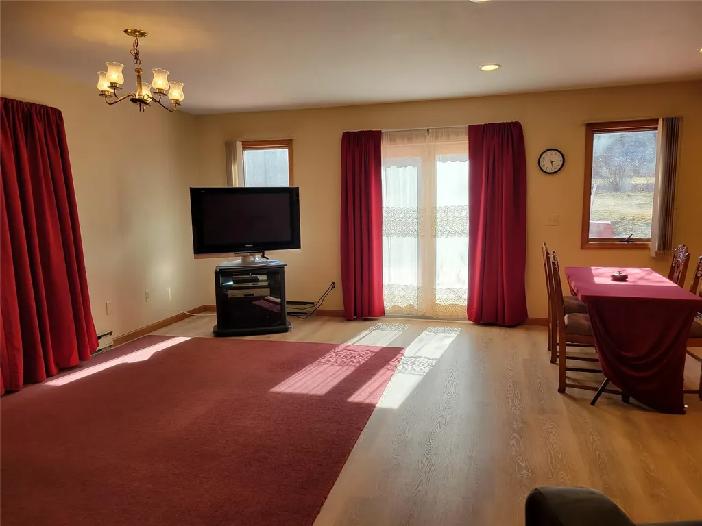 88 Cramer Road Poughkeepsie NY 12603