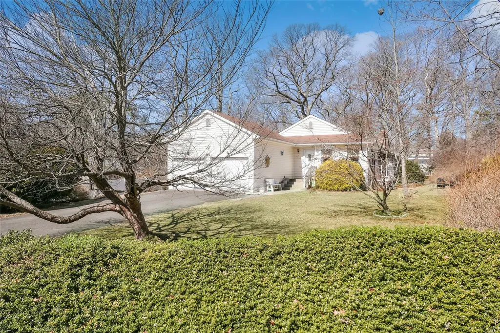 161 Smith Road Brookhaven NY 11779