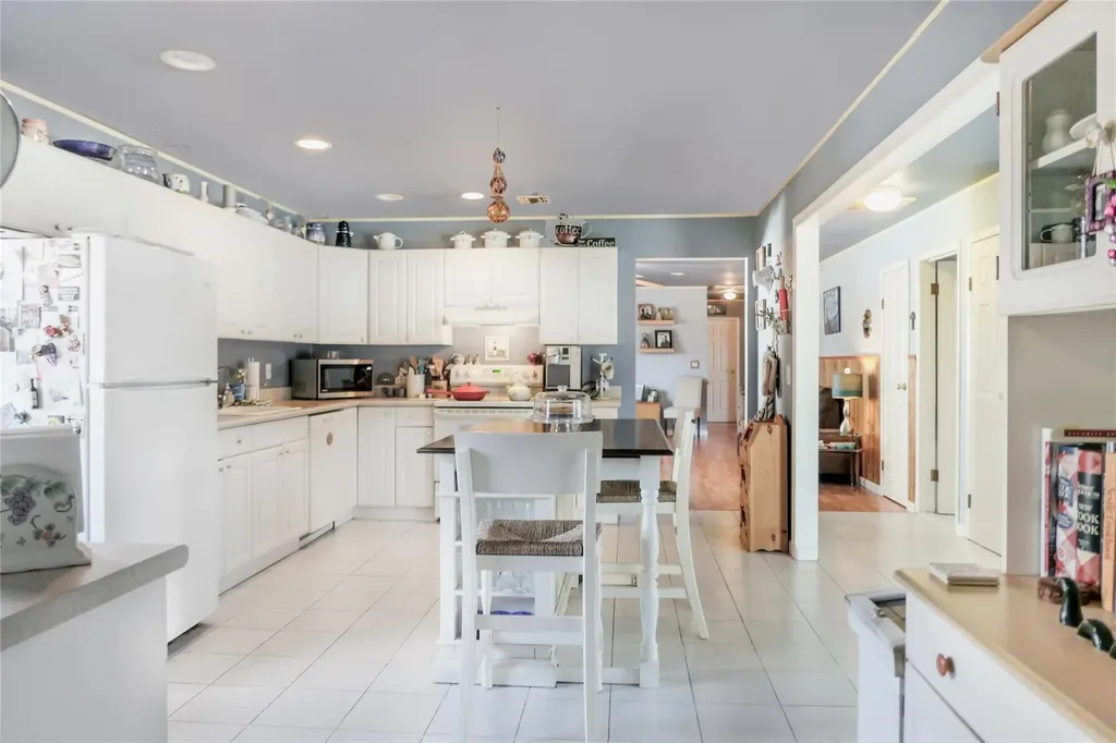 161 Smith Road Ronkonkoma NY 11779