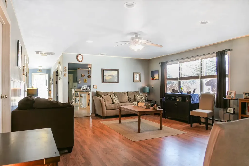 161 Smith Road Ronkonkoma NY 11779