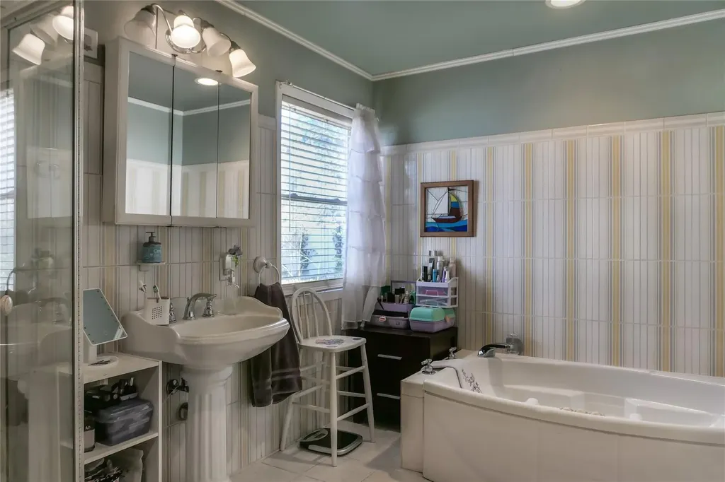 161 Smith Road Ronkonkoma NY 11779