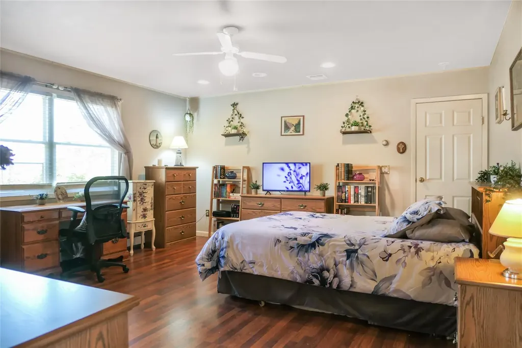161 Smith Road Ronkonkoma NY 11779