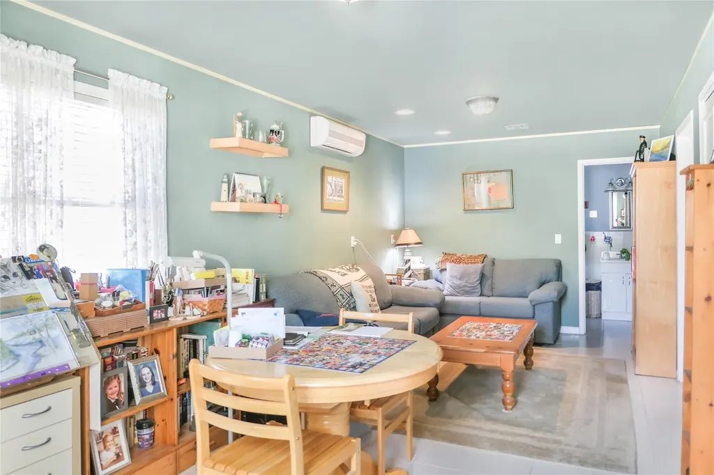 161 Smith Road Ronkonkoma NY 11779