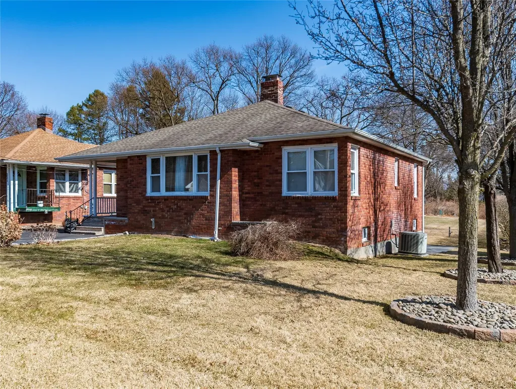 233 Daniher Avenue New Windsor NY 12553