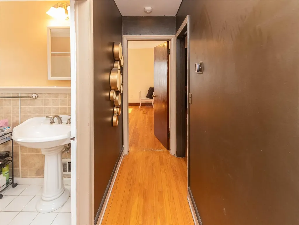 233 Daniher Avenue New Windsor NY 12553