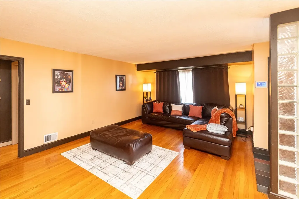 233 Daniher Avenue New Windsor NY 12553