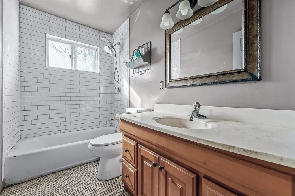 36 Pace Avenue Bellport NY 11713