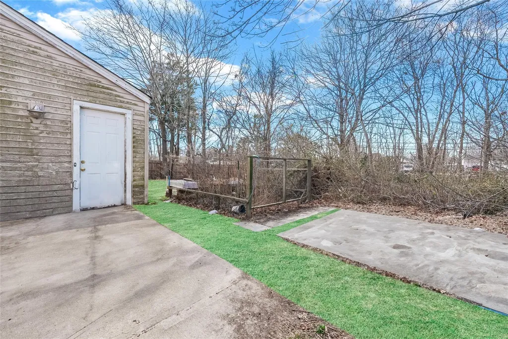 36 Pace Avenue Bellport NY 11713