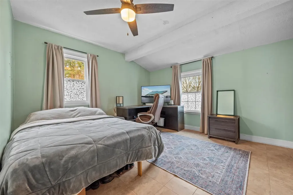 8 Canterbury Lane New Windsor NY 12553