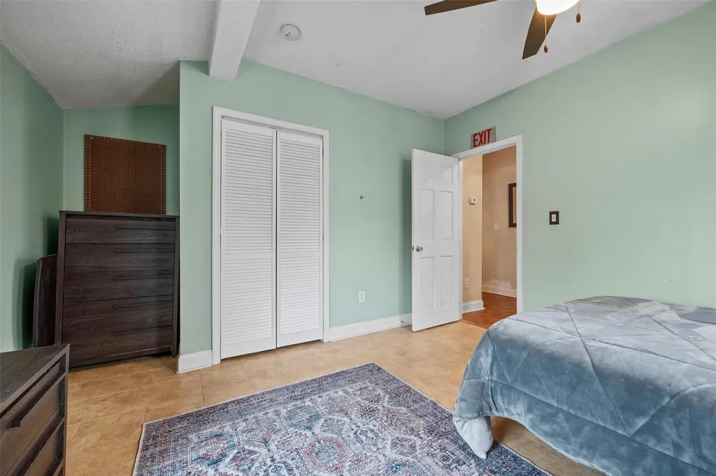 8 Canterbury Lane New Windsor NY 12553