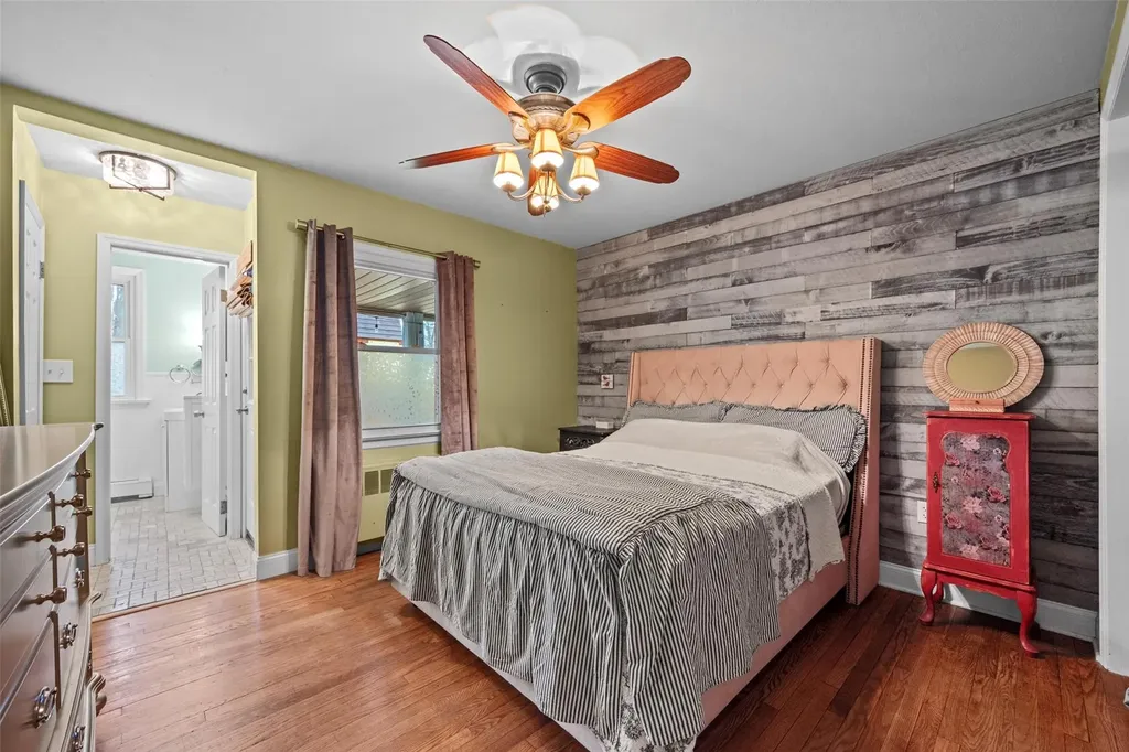 8 Canterbury Lane New Windsor NY 12553