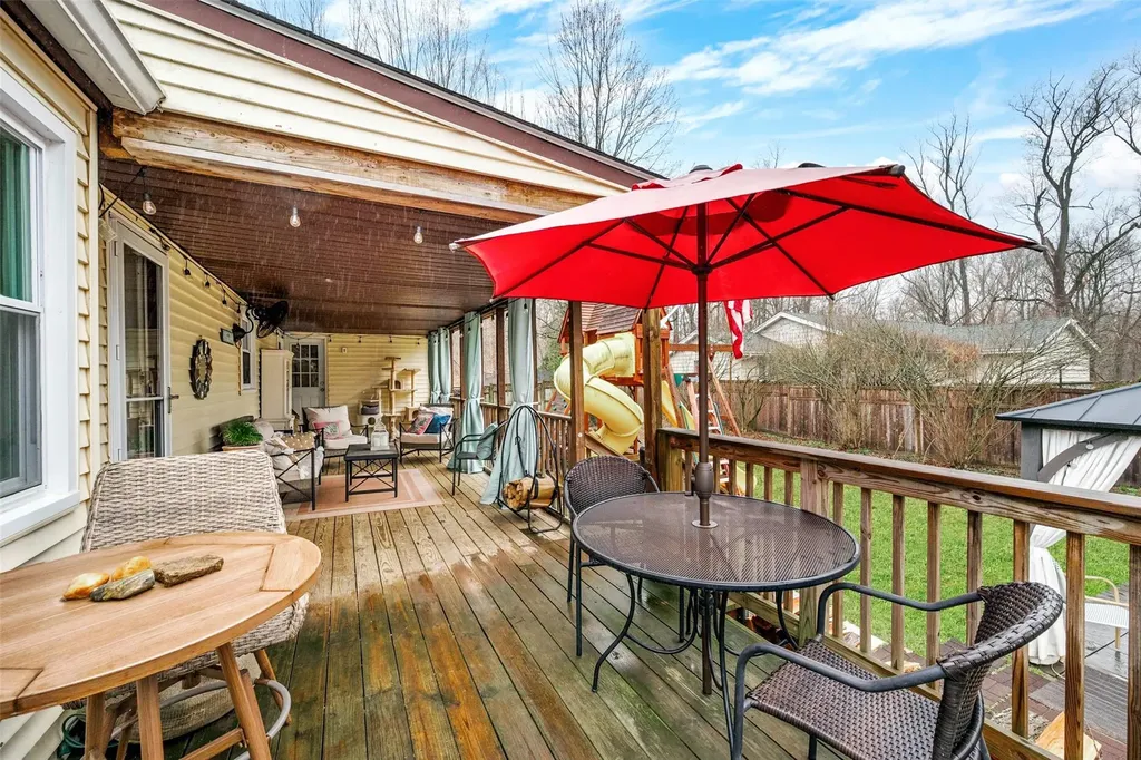 8 Canterbury Lane New Windsor NY 12553
