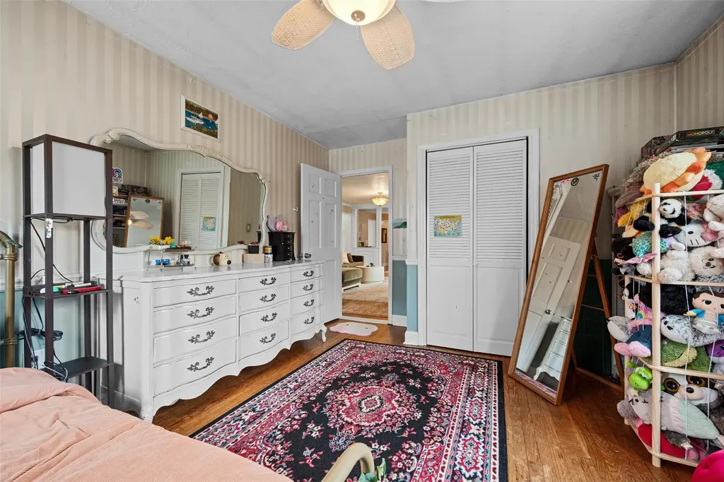 8 Canterbury Lane New Windsor NY 12553