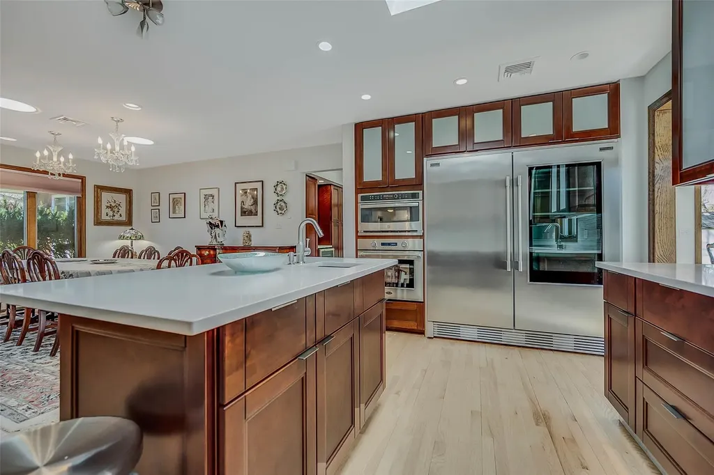 1085 Gin Lane Southold NY 11971
