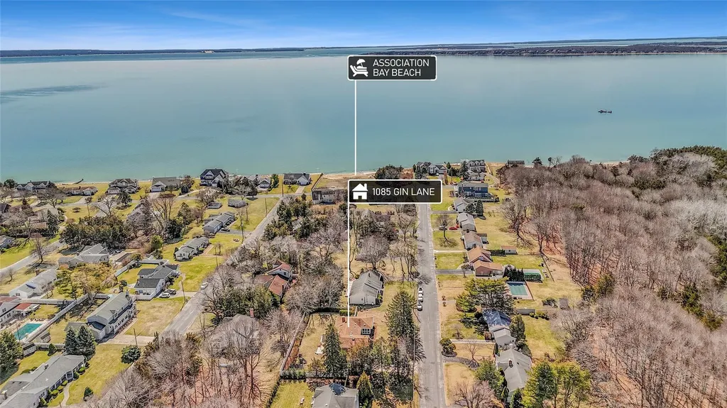 1085 Gin Lane Southold NY 11971