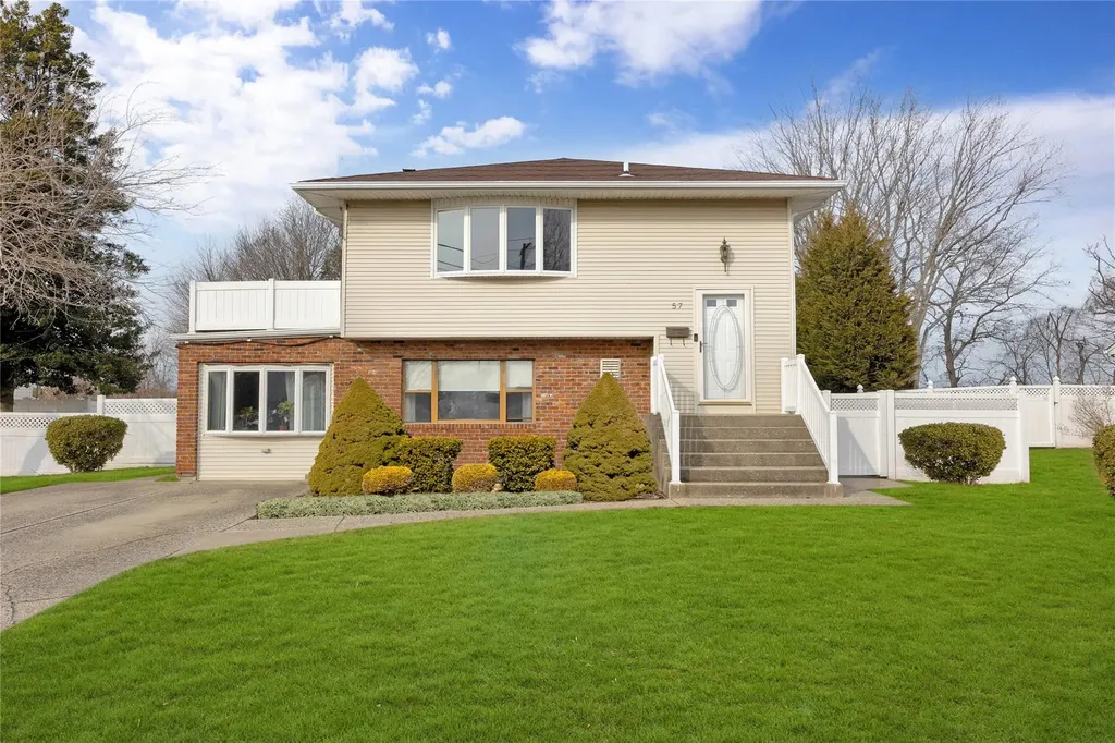 57 Alexander Avenue Babylon NY 11735
