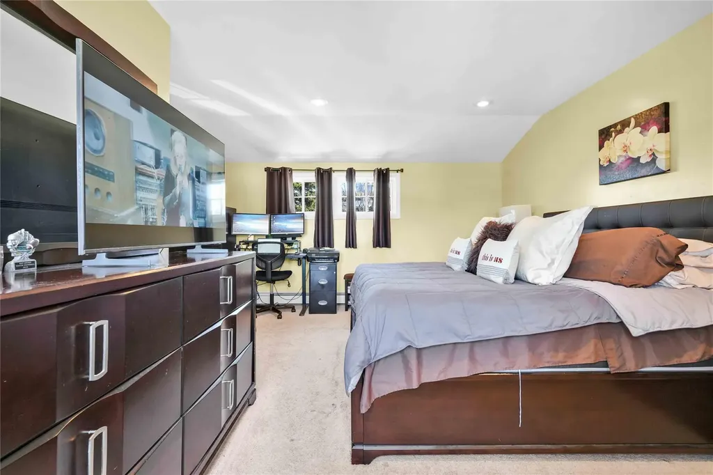 160 3rd Avenue Bay Shore NY 11706