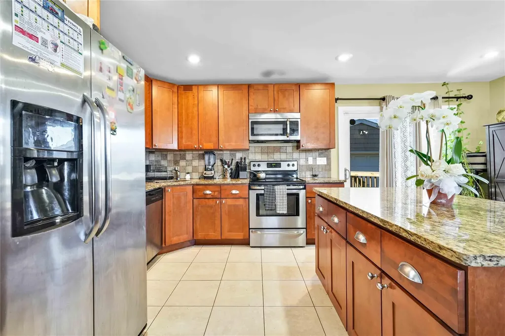 160 3rd Avenue Bay Shore NY 11706