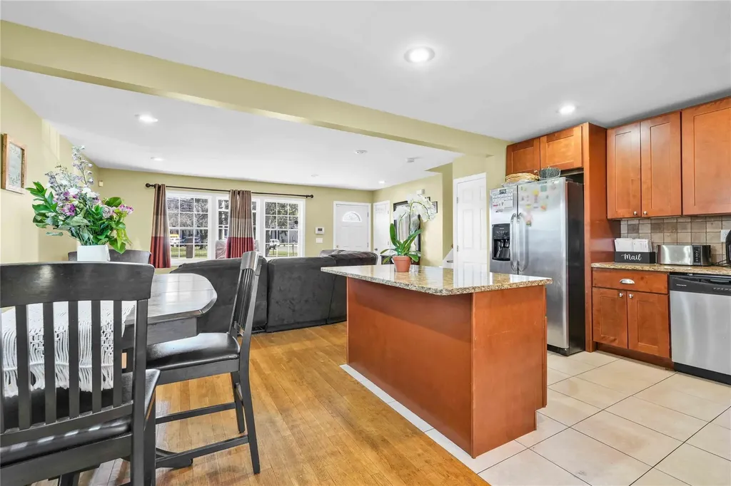 160 3rd Avenue Bay Shore NY 11706
