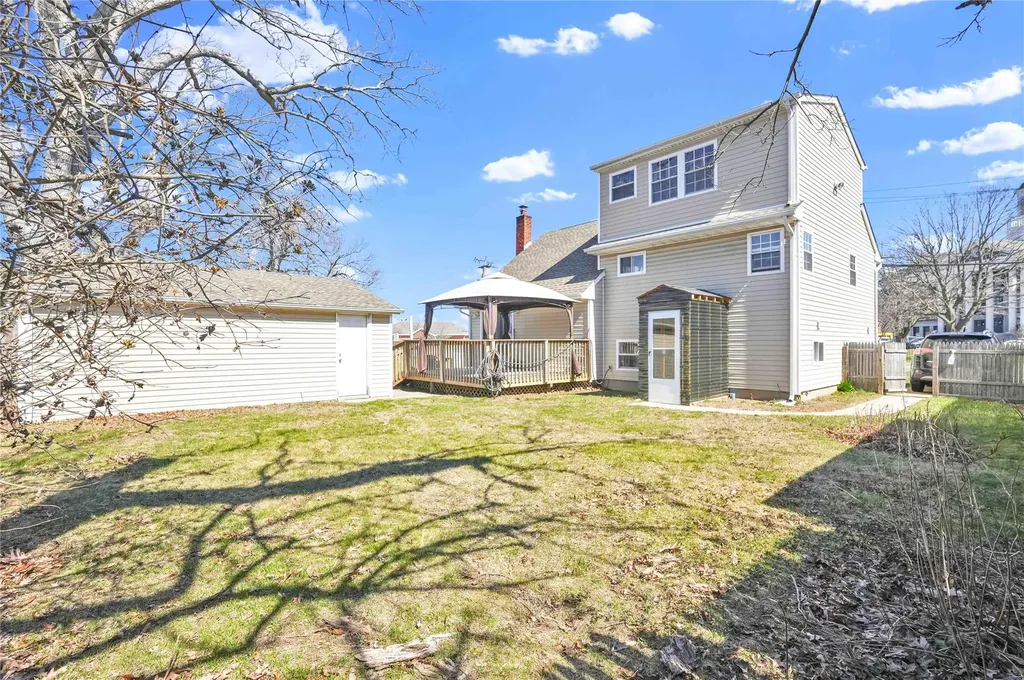 160 3rd Avenue Bay Shore NY 11706