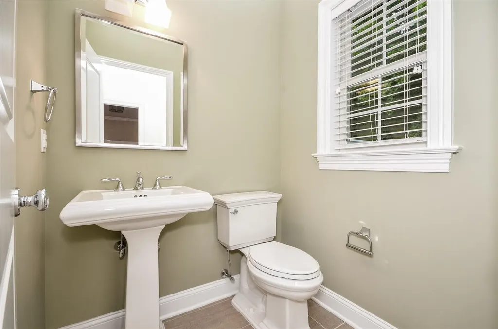 27 Cedar Place Rye NY 10580