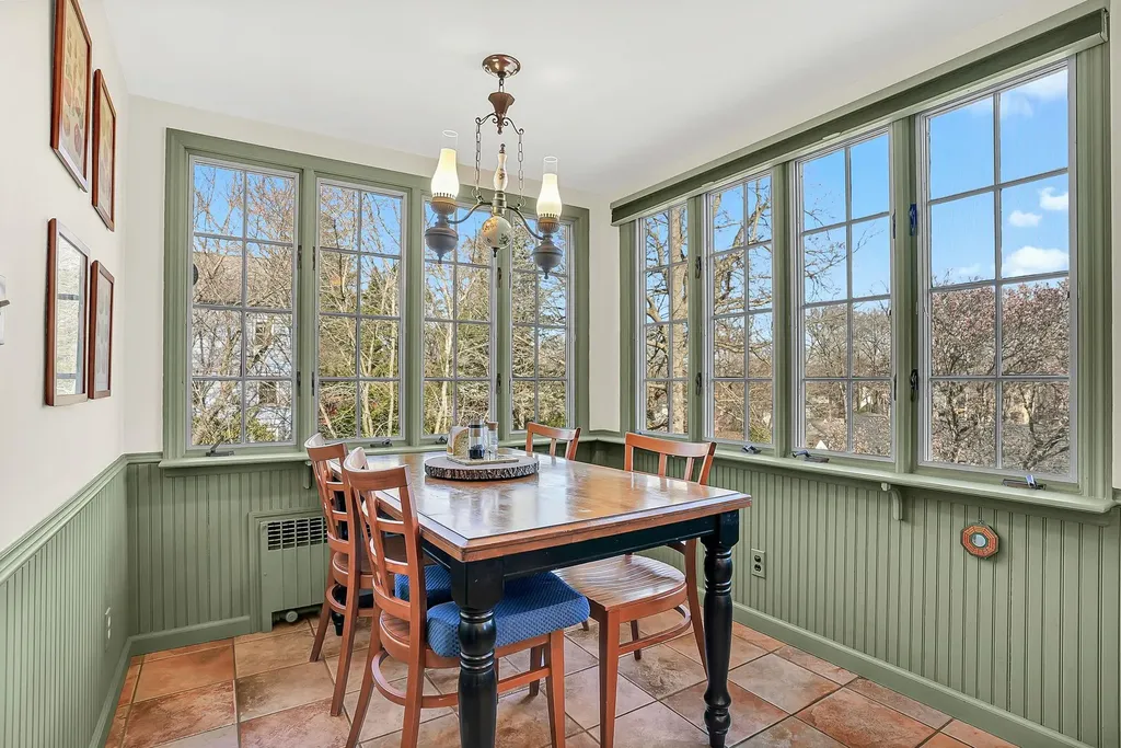 31 Edgewood Avenue Larchmont NY 10538