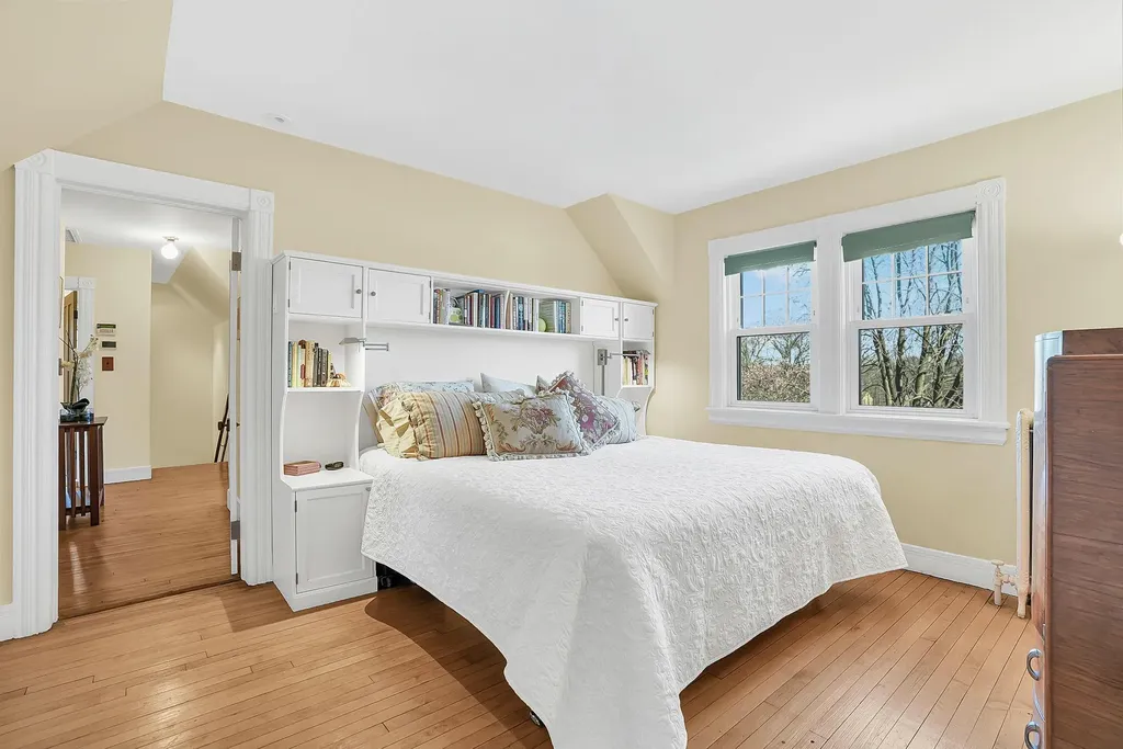 31 Edgewood Avenue Larchmont NY 10538