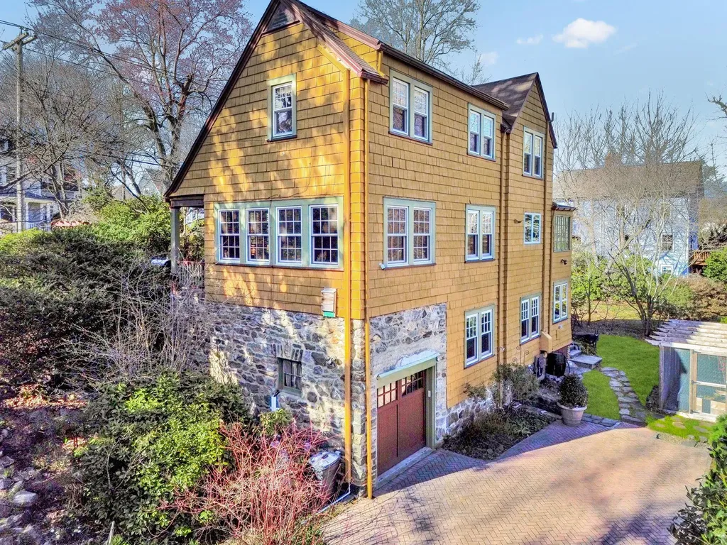 31 Edgewood Avenue Larchmont NY 10538