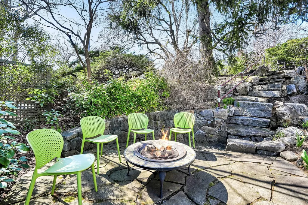 31 Edgewood Avenue Larchmont NY 10538