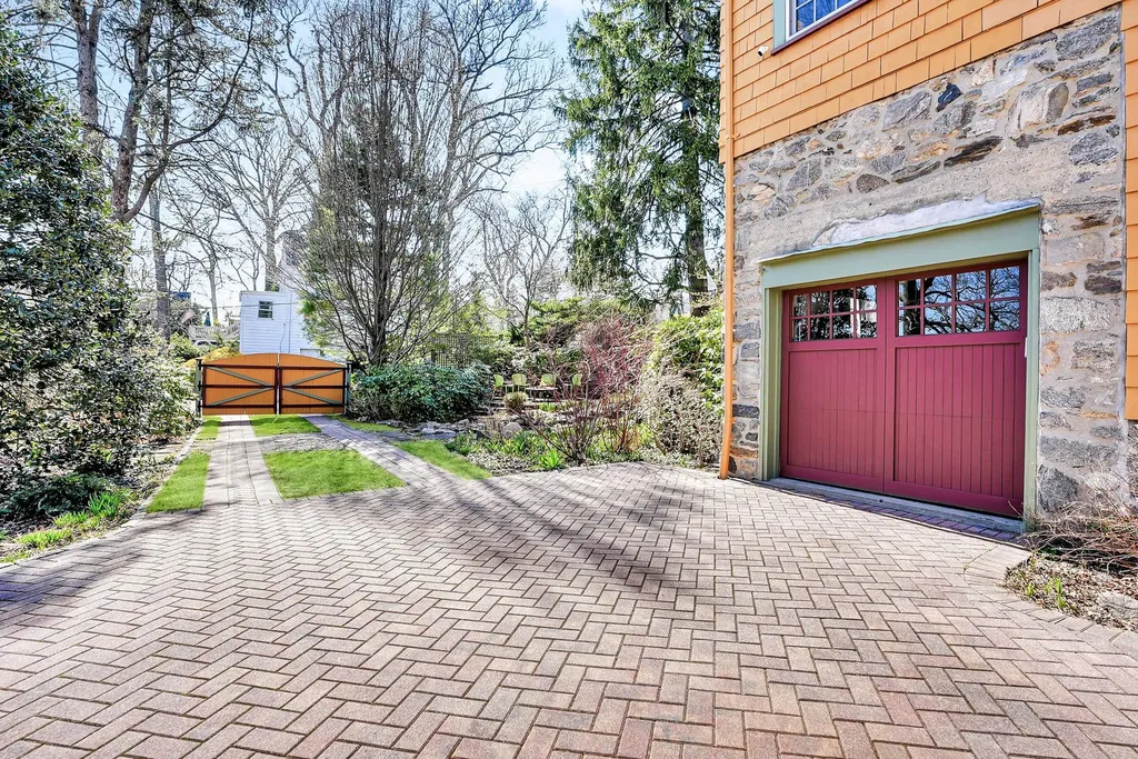 31 Edgewood Avenue Larchmont NY 10538