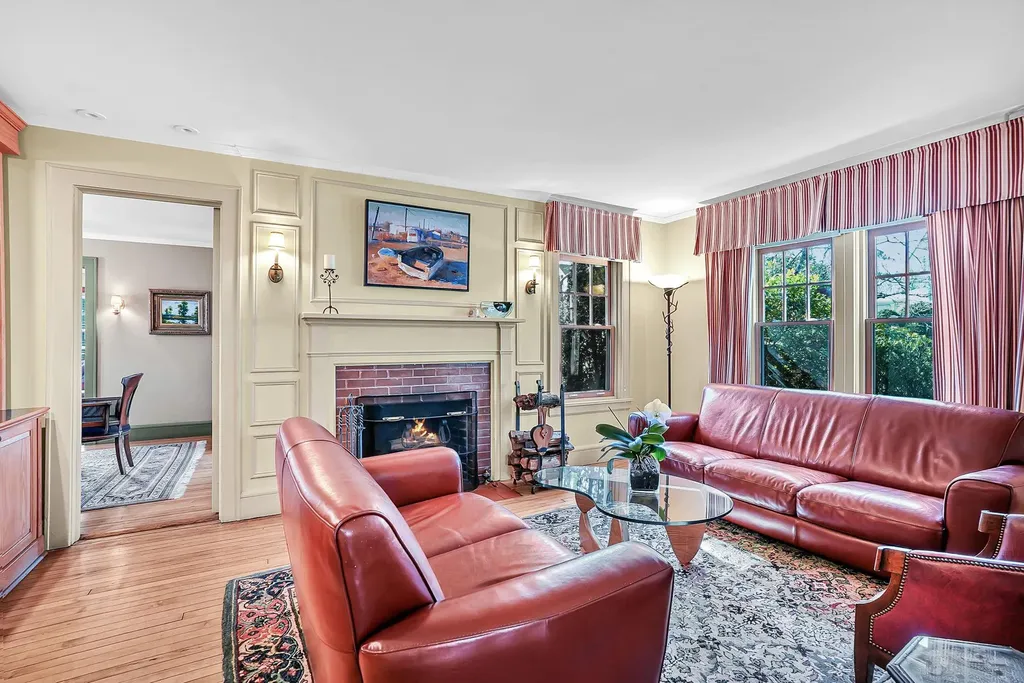 31 Edgewood Avenue Larchmont NY 10538