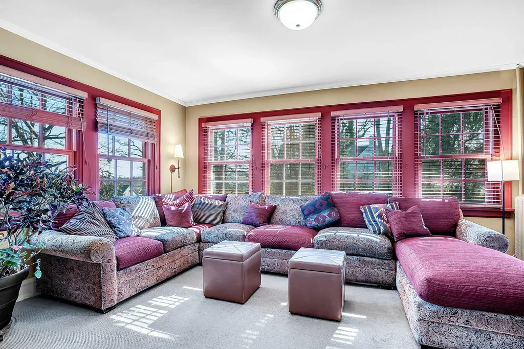31 Edgewood Avenue Larchmont NY 10538