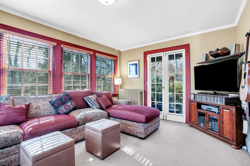 31 Edgewood Avenue Larchmont NY 10538