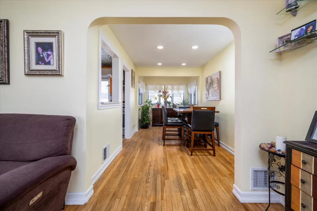 5 Crocus Avenue Merrick NY 11566