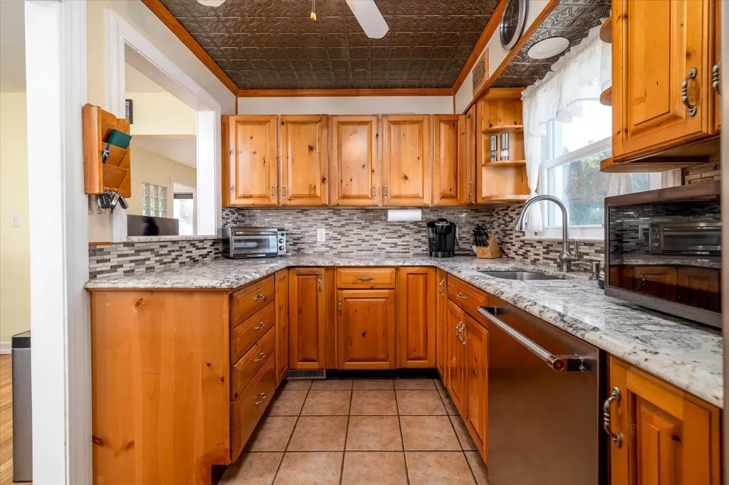 5 Crocus Avenue Merrick NY 11566