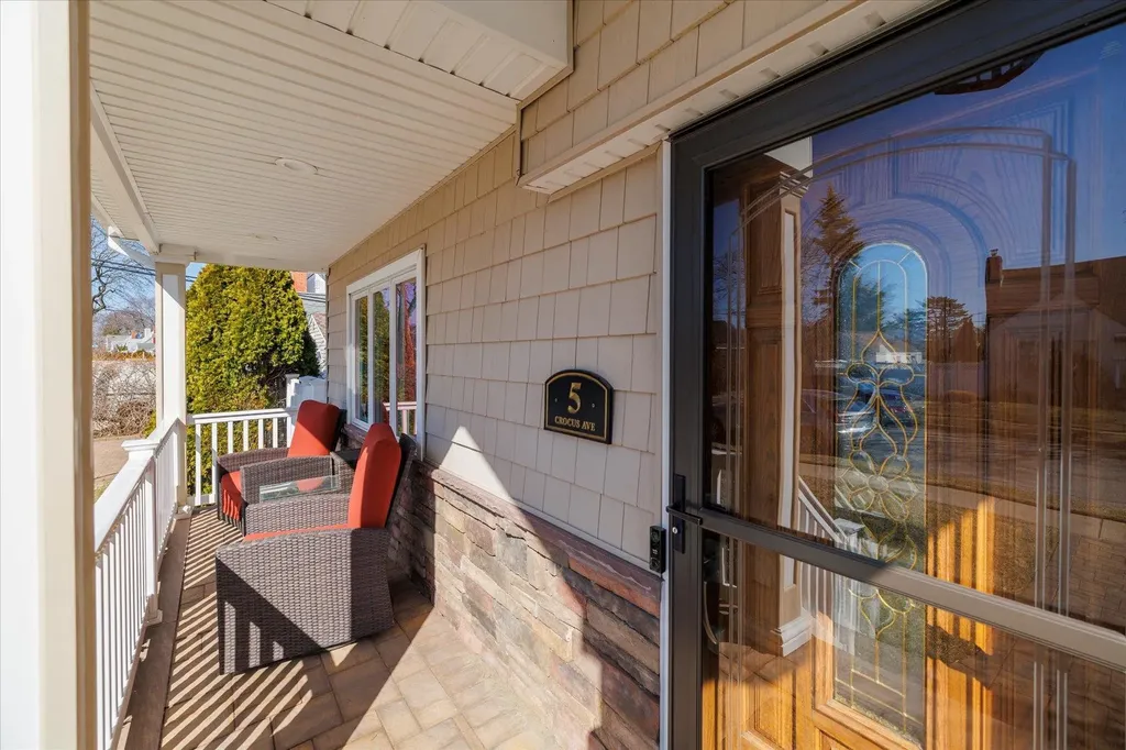 5 Crocus Avenue Merrick NY 11566