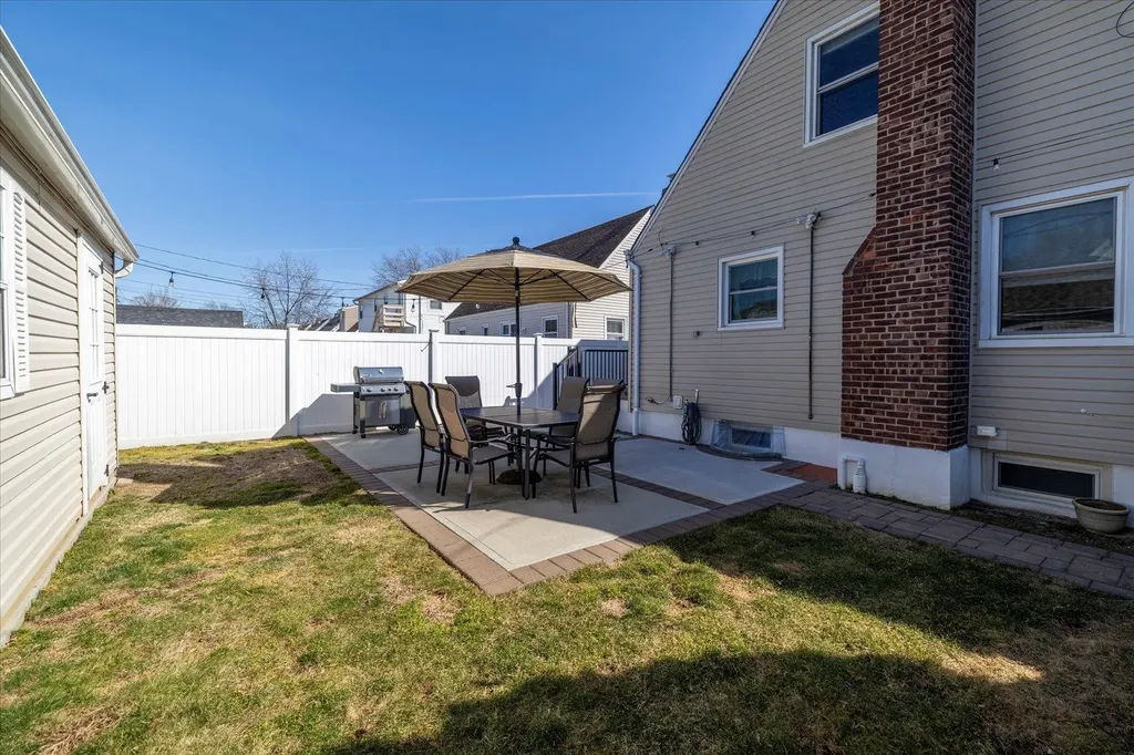 5 Crocus Avenue Merrick NY 11566