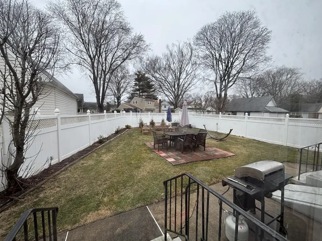 943 Steele Boulevard Baldwin NY 11510