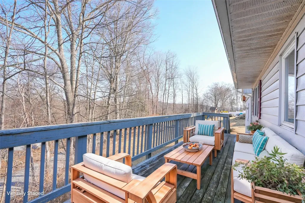 19 Ridge Way Purdys NY 10578