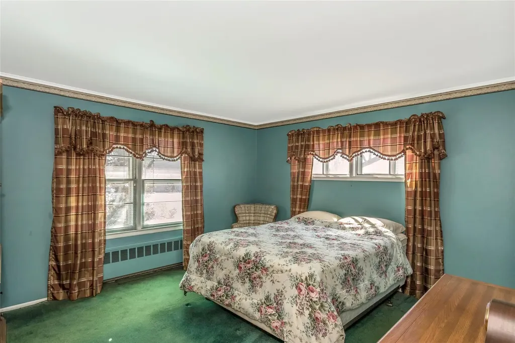 17 Abrew Street Bay Shore NY 11706