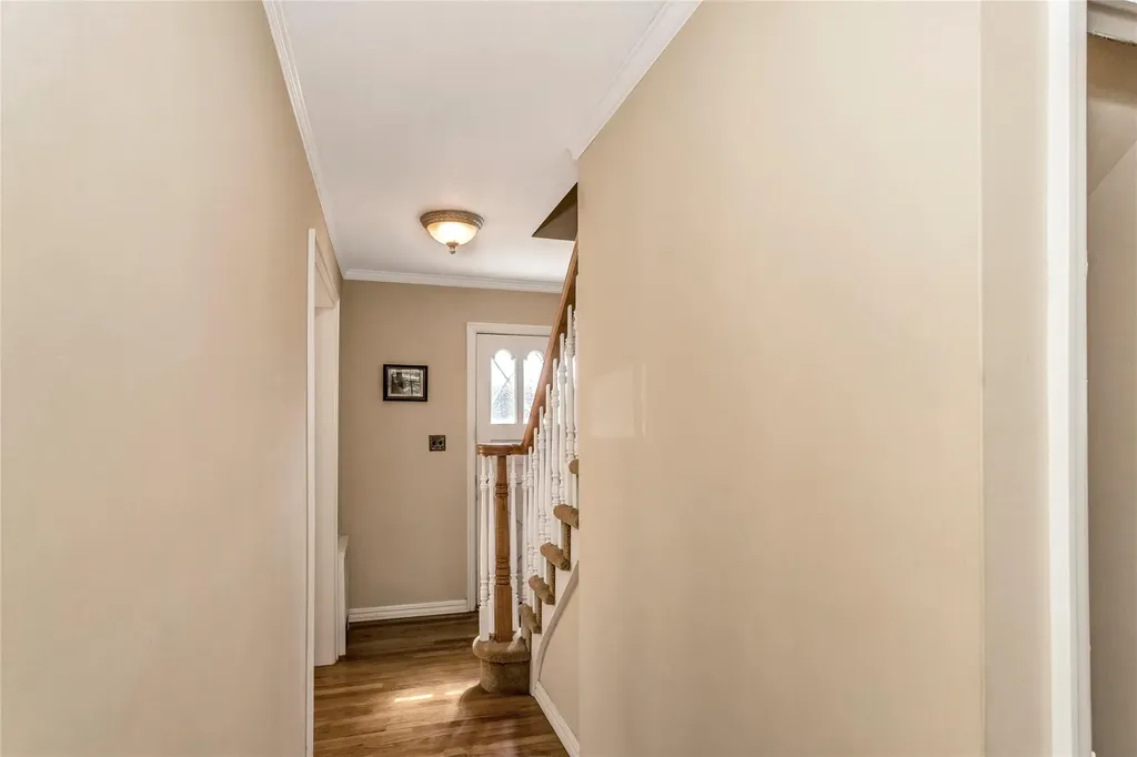 17 Abrew Street Bay Shore NY 11706