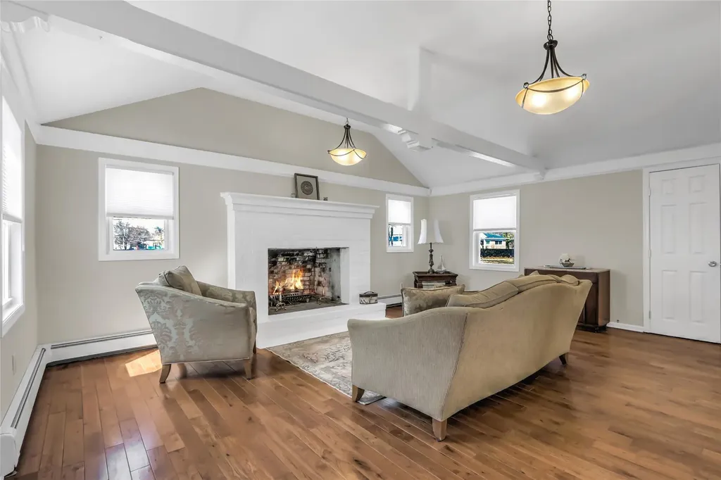 1410 Union Boulevard Bay Shore NY 11706